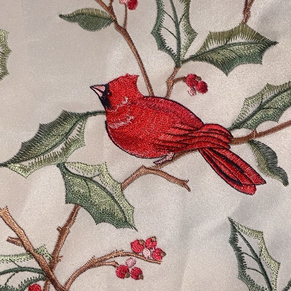 10x$50 Embroidered Cardinal - Picture 2 of 3
